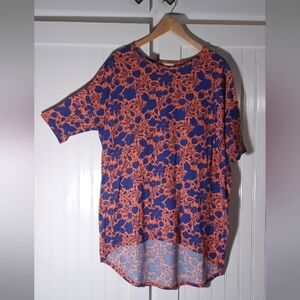 LulaRoe Women's Irma shirt. Size Medium